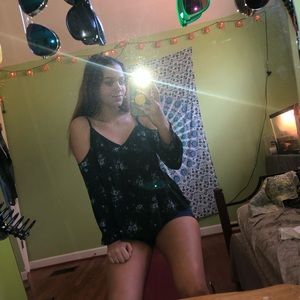 Worn once American eagle off the shoulder top